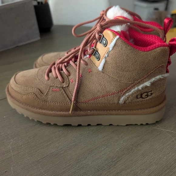 UGG Highland Hi Heritage Sneakers New! Size 8 - Picture 2 of 13
